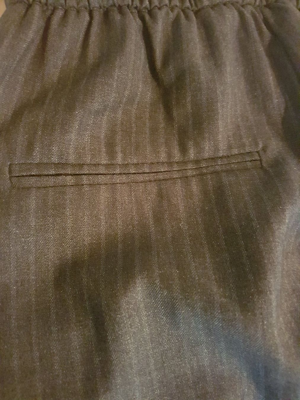 Hosen: Pantalon taille élastique grandeur 26 XS marque Pull & Bear – Gebraucht aus Villiers von san_jn5w 2