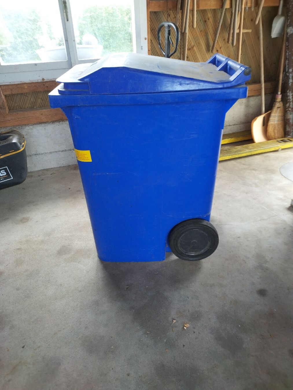 Altro per Ufficio & Commercio: Roll-Abfallbehälter 360 Liter  – Usato da Arnegg venduto da Arnrom 2