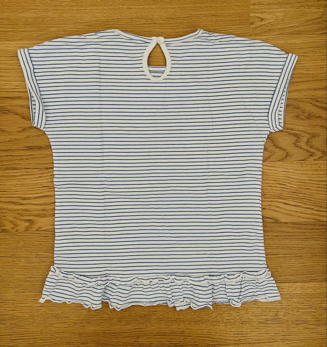 Camicette, T-shirt & Top: T-shirt Taille 128 – Usato da Sion venduto da FashionStore3 1