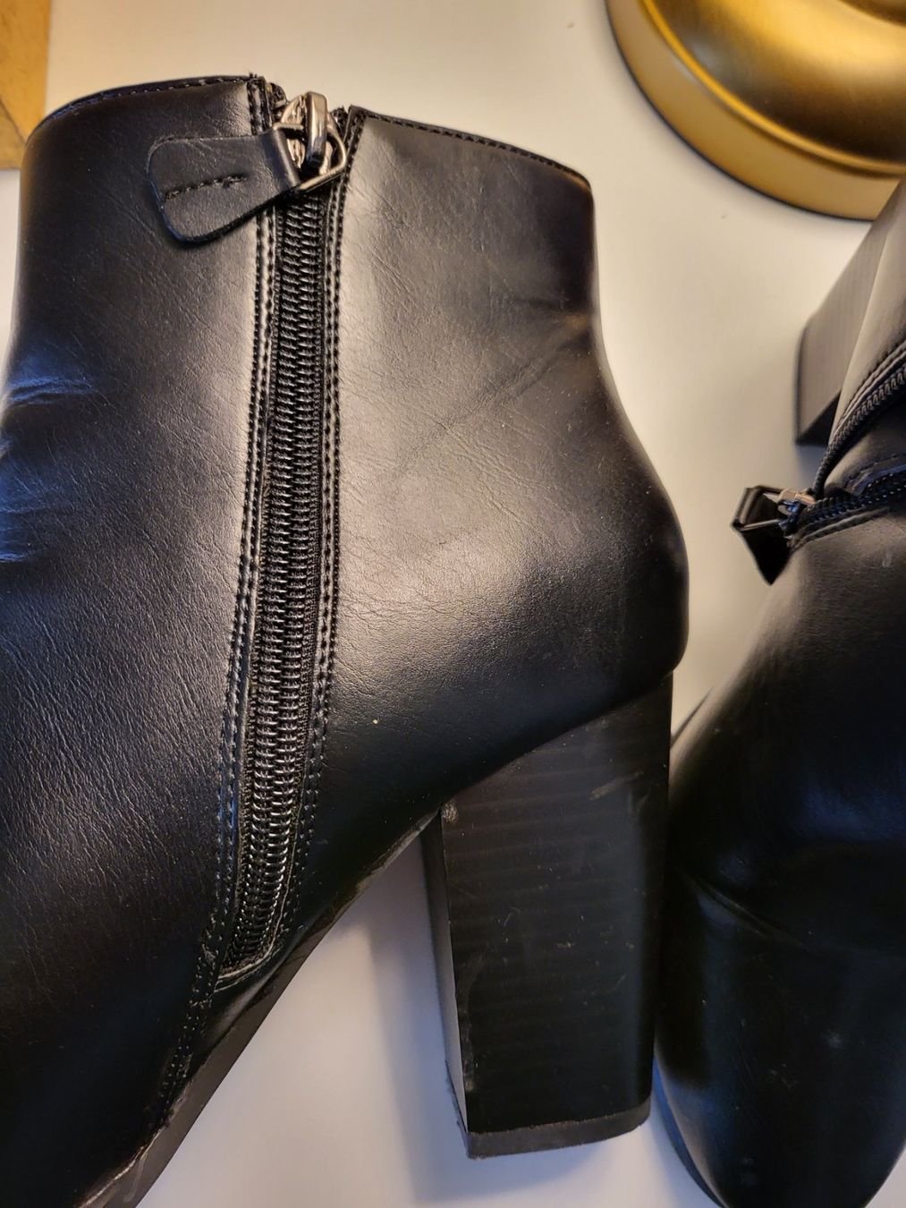Damenschuhe: Schöne Stieffeleten AMISU – Gebraucht aus Basel von sci_67ms 3