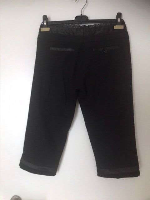 Pantaloni: Pantalon 3/4, taille 38 – Usato da Boudry venduto da JulieG13 2