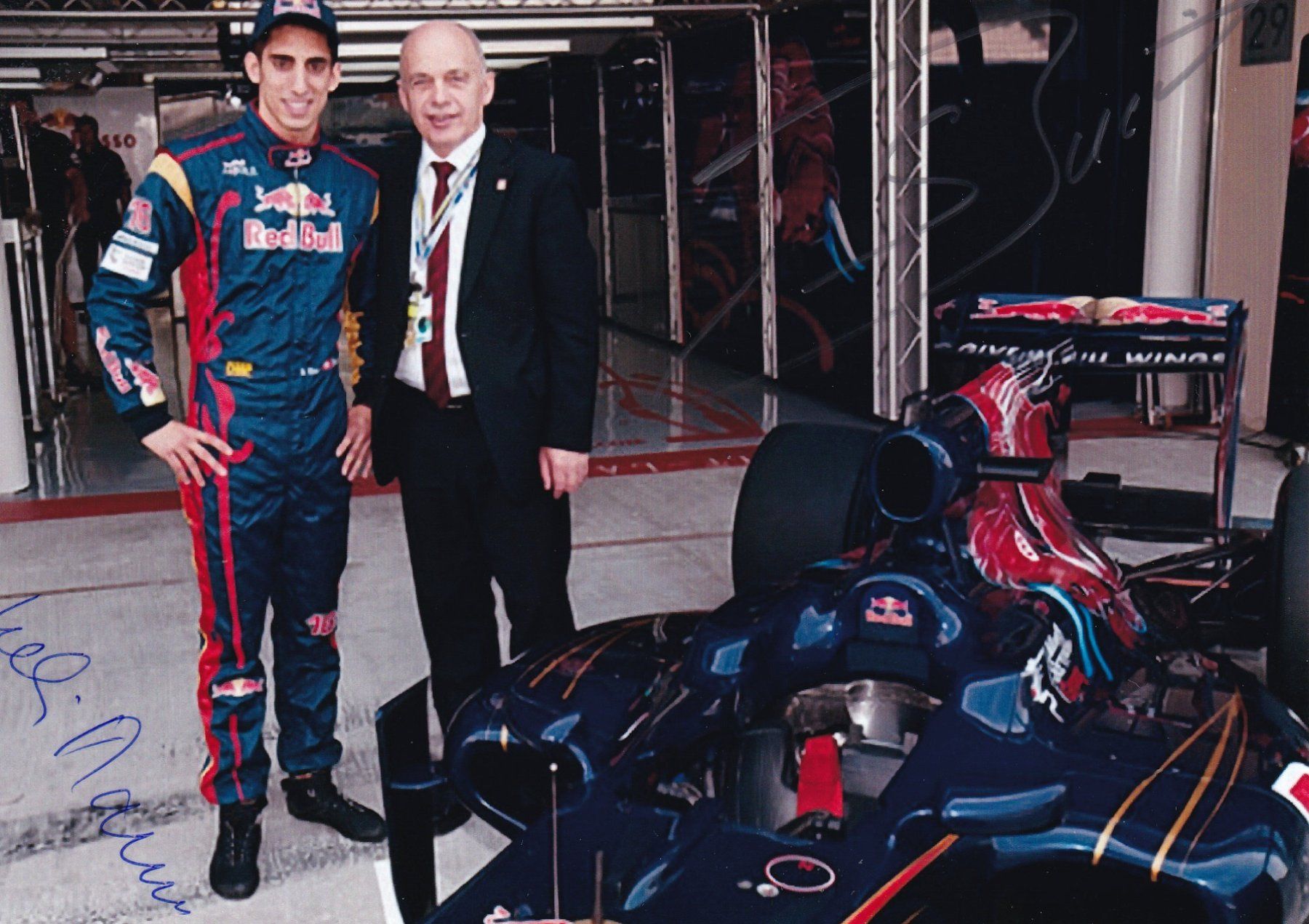 Autographes: Buemi mit Ex Bundesrat Ueli Maurer – D'occasion à Grabs par Sauber60