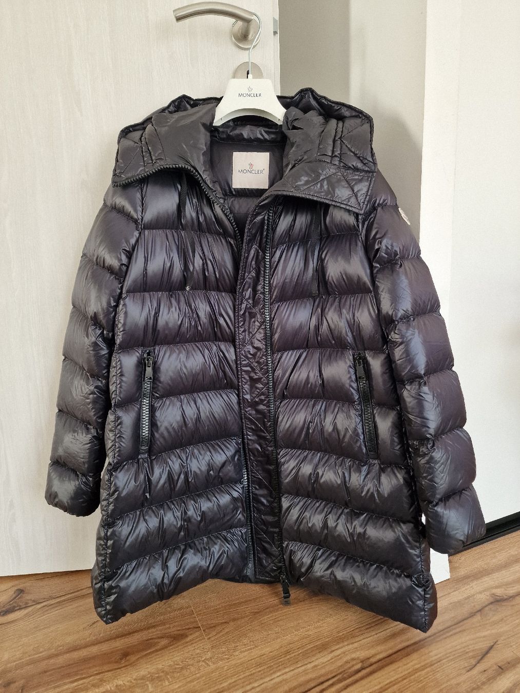 Moncler Jacken: Doudoune longue Moncler "Suyen" – Neu (gemäss Beschreibung) aus Yverdon-les-Bains von Scmps