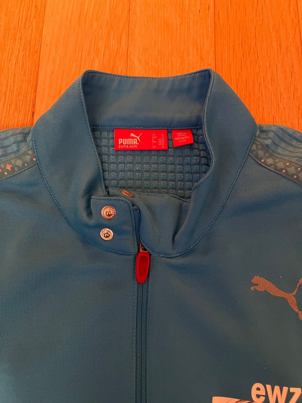 Puma Maglioni & Felpe: Laufshirt - Pullover - Jacke – Usato da Küsnacht ZH venduto da Gila1983 1