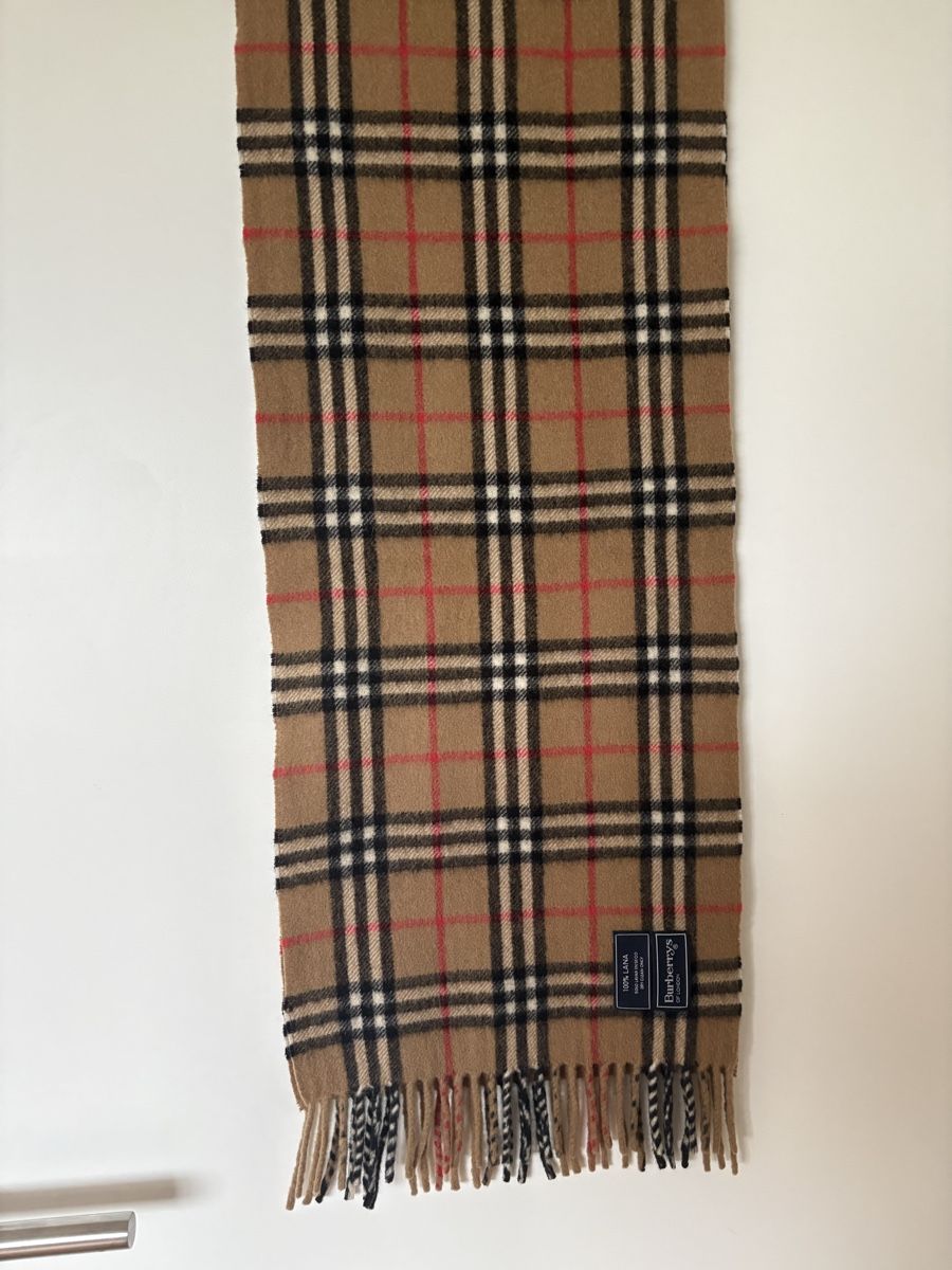 Burberry Foulard & Sciarpe: Burberry Schal  – Usato da Rotkreuz venduto da Vintage_lover1 4