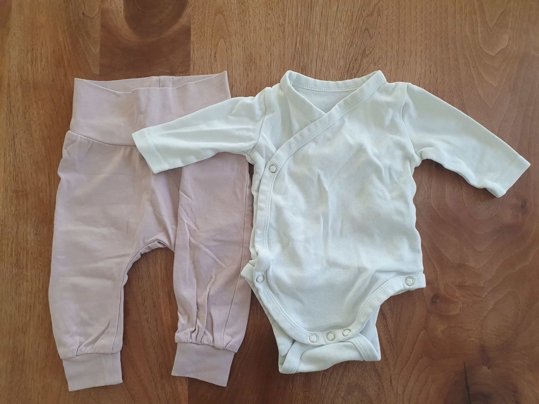 H&M Lotti & Set di vestiti: Süsses Baby-Set Mädchen 56 – Usato da Schwarzenberg LU venduto da alegria684 5