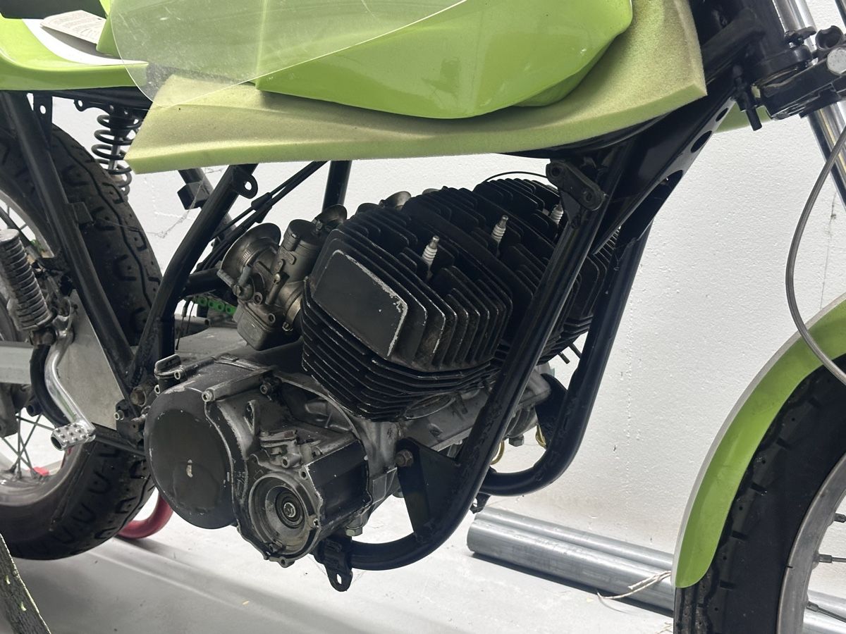 Kawasaki Strada: Kawasaki 500 Mach3  – Difettoso da lutzenberg venduto da stedel_swiss 1
