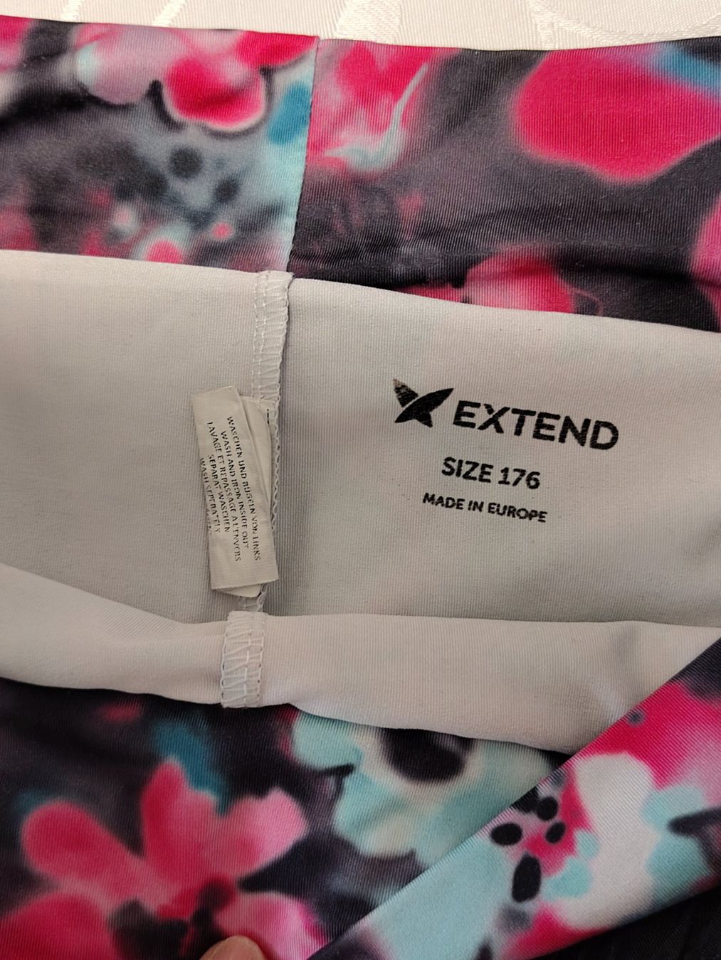 Pantaloni: Sport Shorts Gr. 176 – Usato da Brüttisellen venduto da kikaninchen79 2