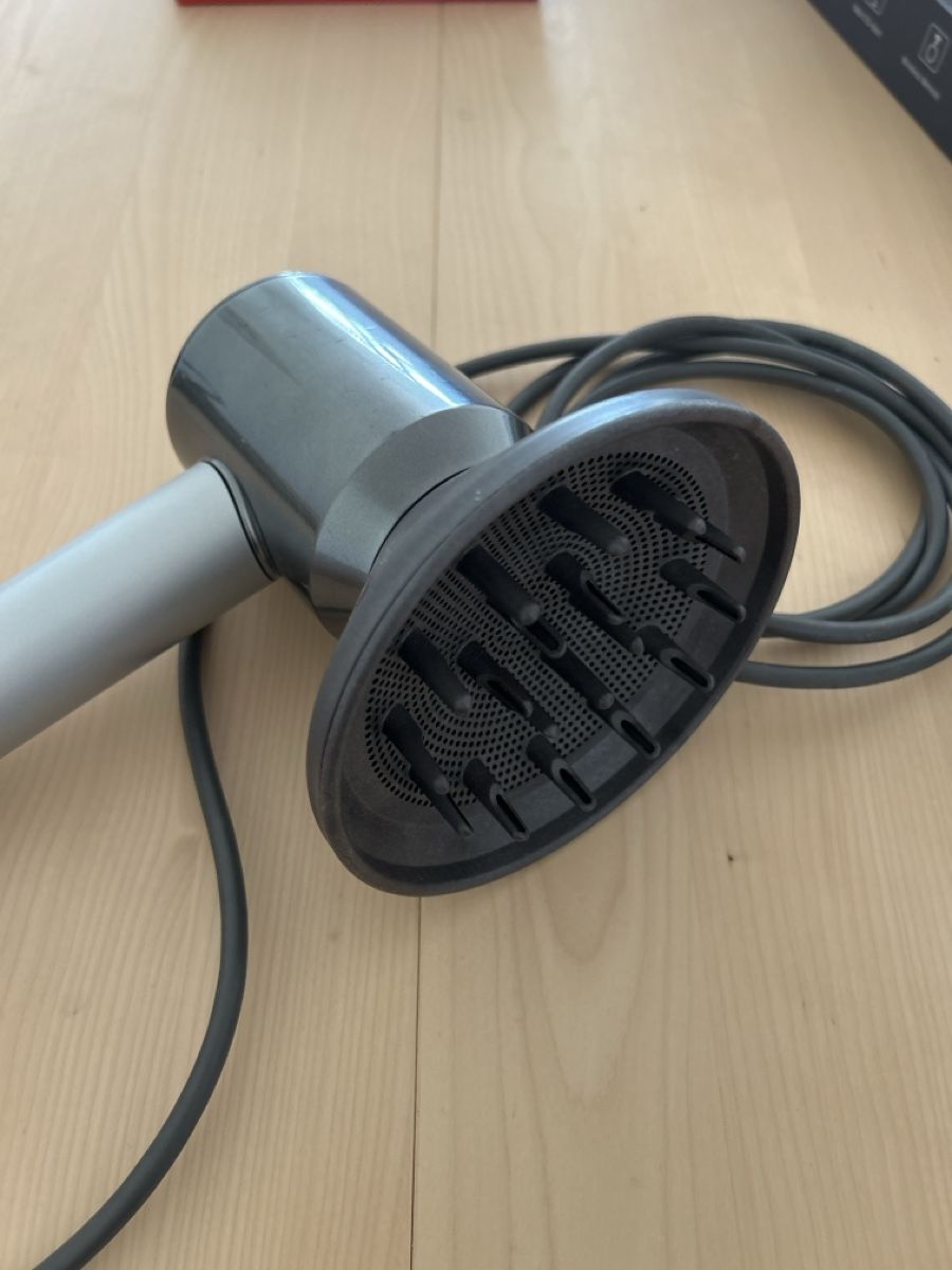 Dyson Asciugacapelli: Dyson Diffuser Föhn ab 1.-!!! – Nuovo (secondo la descrizione) da Oensingen venduto da BestFashionDeals 1