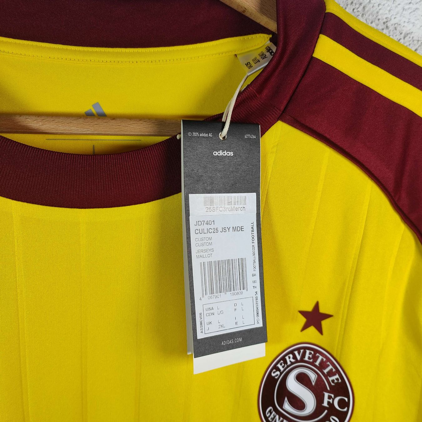 Adidas Canottiere & Pantaloni: Original 2025-26 Servette Third Trikot SIGNED Kadile – Usato da Martigny venduto da eternalpitch 2