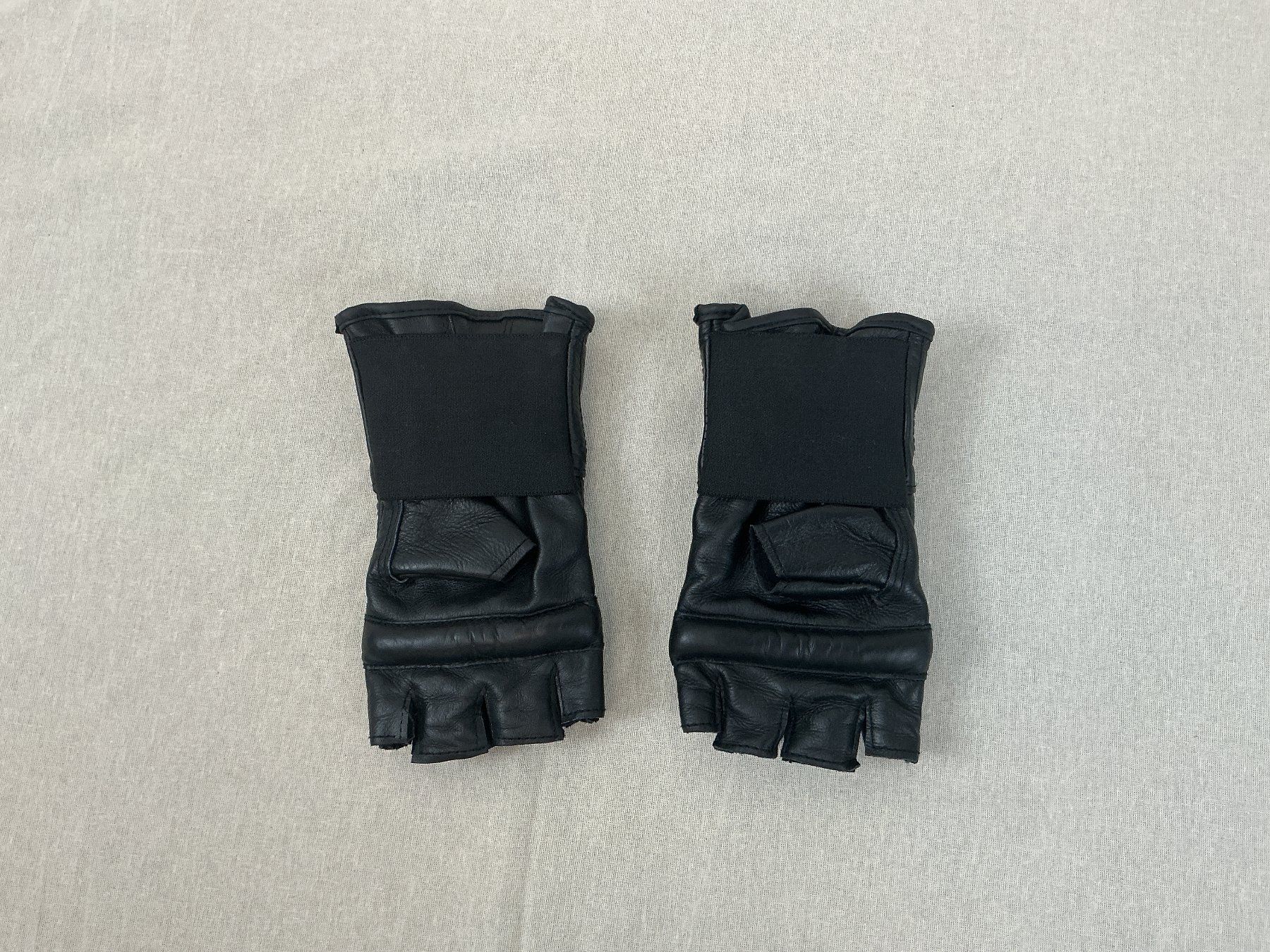 Altri accessori da uomo: KWON Sandsackhandschuhe Open Fingers – Usato da Richterswil venduto da Restwert_Richterswil 5