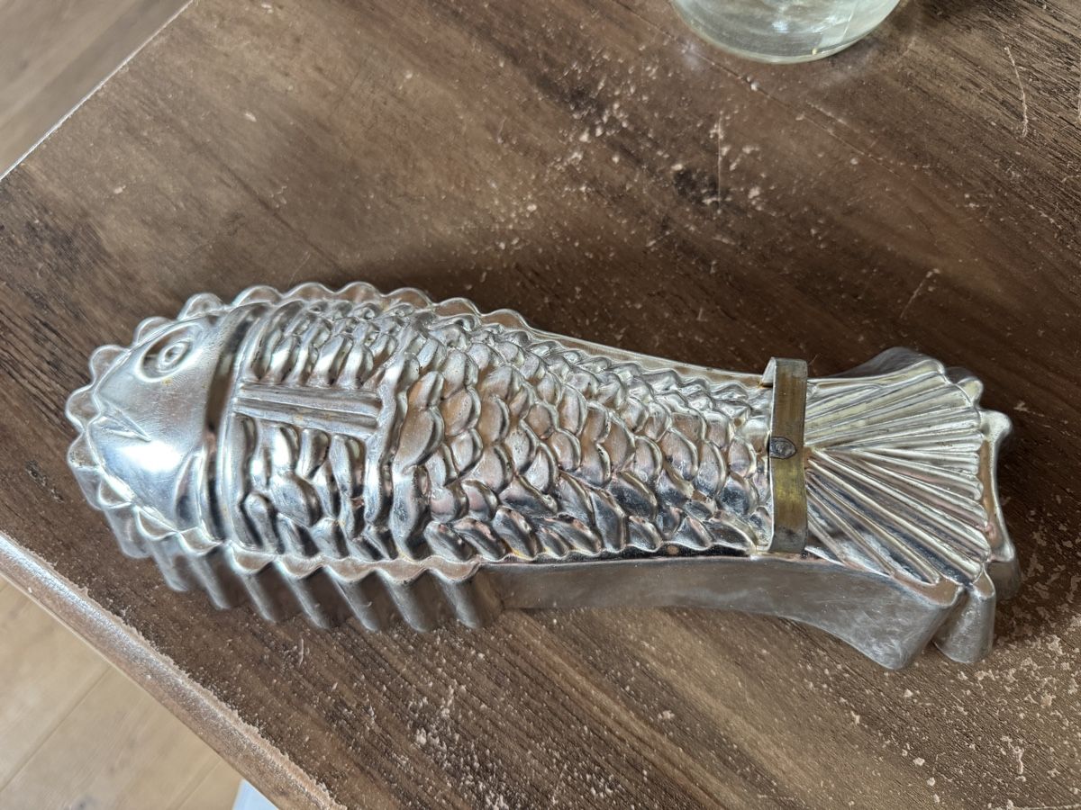 Teglie da forno: Vintage Fisch Mandelkuchen Backform – Usato da Grossaffoltern venduto da sherry73