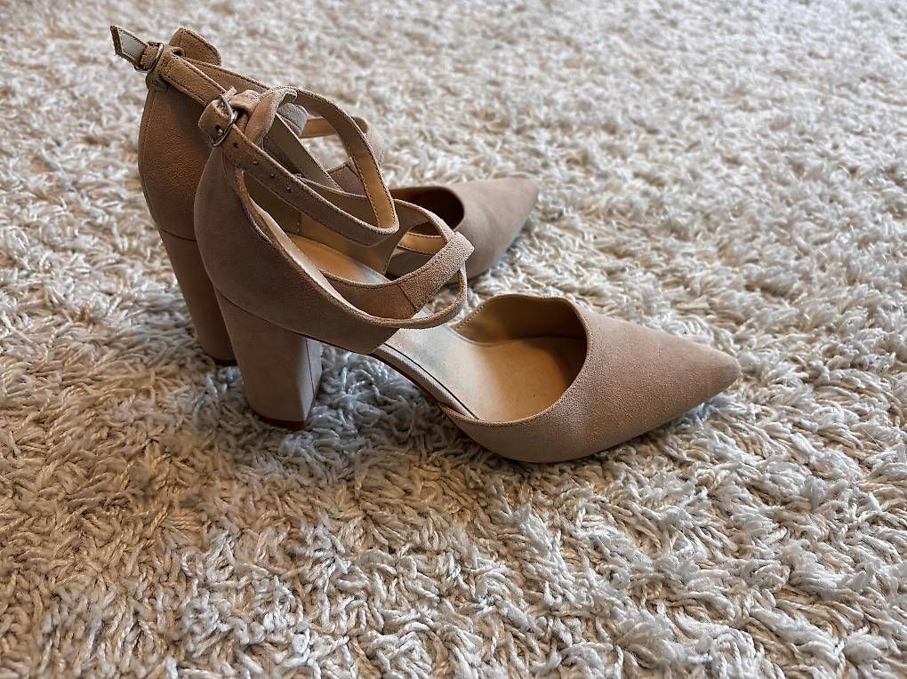 Damenschuhe: PIRE ONE High Heel Pumps Gr. 39 – Gebraucht aus Weinfelden von Irishtinker 1