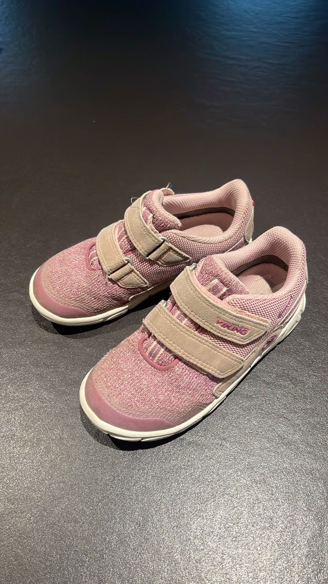 Viking Schuhe für Mädchen: Viking Schuhe Gr. 30, Mädchen – Gebraucht aus Berneck von Bonie6