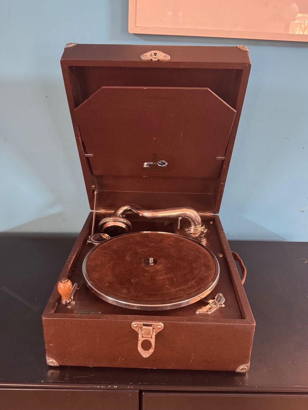 Plattenspieler: Alte Grammophon – Gebraucht aus Schlieren von Freundlich02