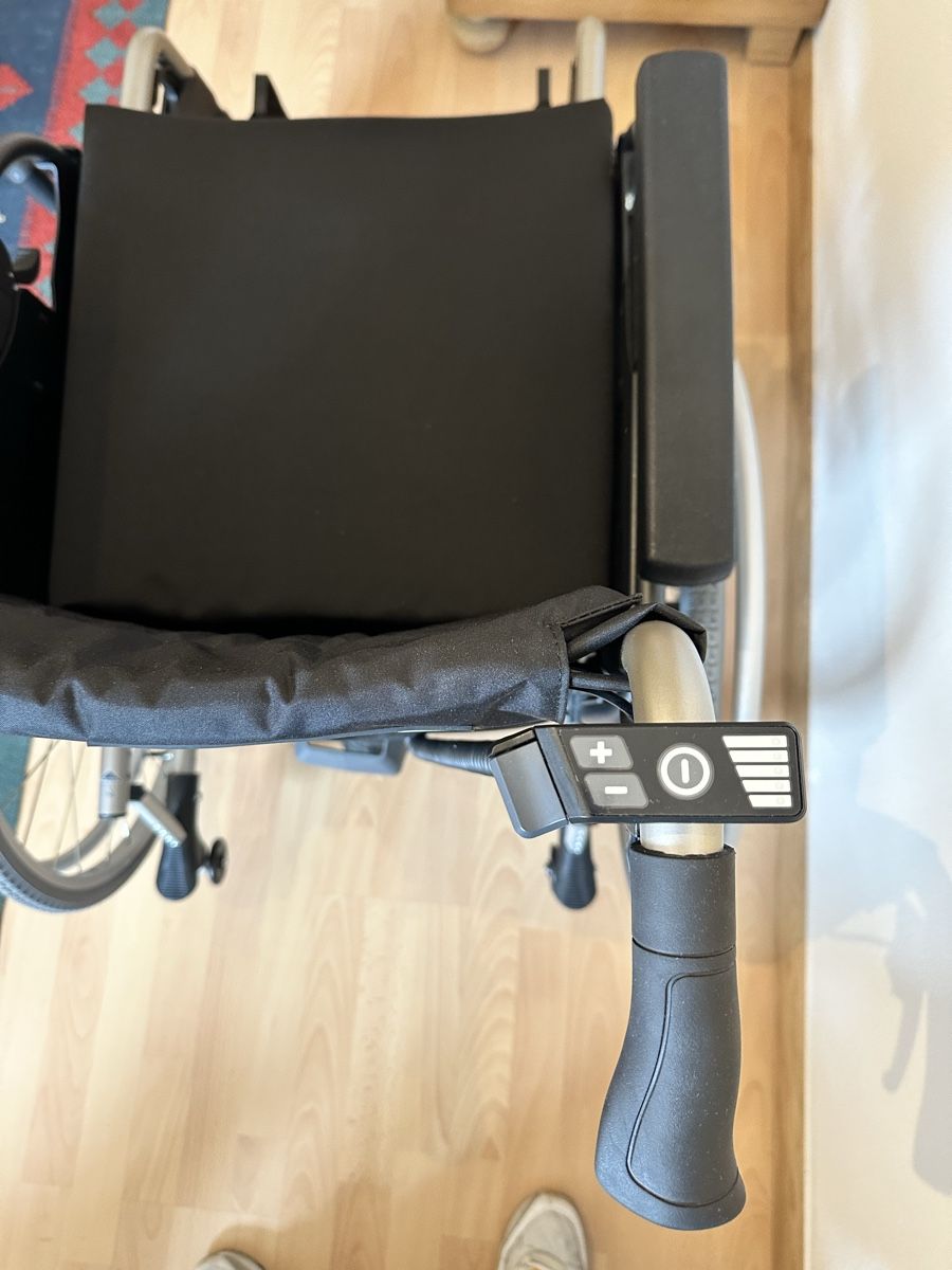 Rollstühle: Rollstuhl – Neu (gemäss Beschreibung) aus Zürich von bini2012 3