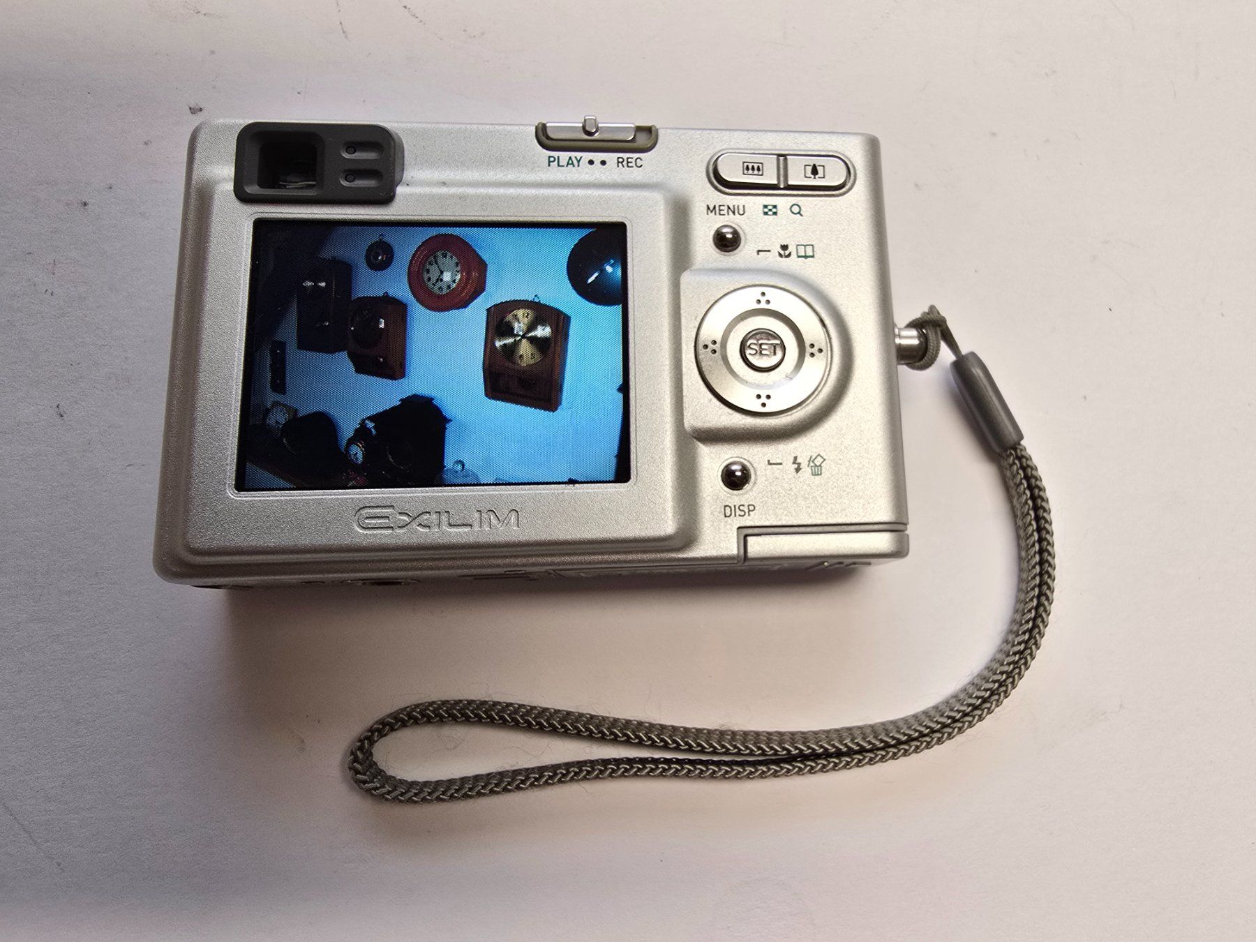Casio Appareil photo: Digitalkamera CASIO EXILIM EX-Z3 mit 2GB SD-Card – D'occasion à Balgach par Zwickau01 1