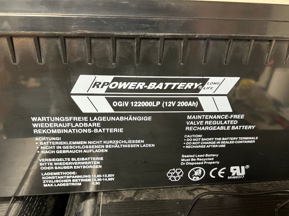 12V 120Ah RPower AGM Batterie / Bleiakku