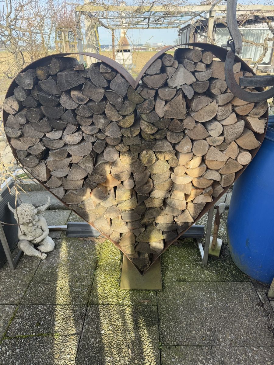 Alle Dekorationen: Holzherz Deko Garten Rost Design Herzform – Gebraucht aus Emmen von