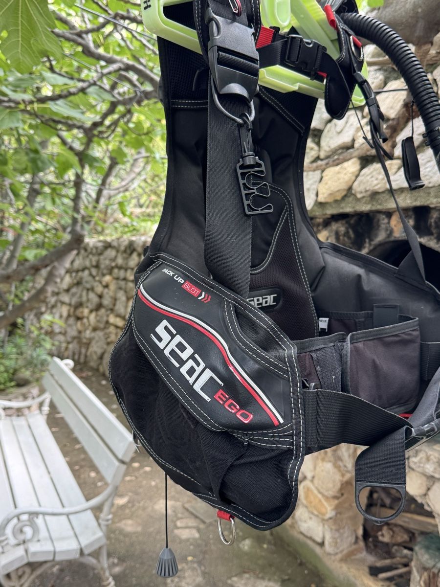 Mute per immersioni: Seac Sub Jacket Größe M – Usato da Trimbach venduto da hubled 1
