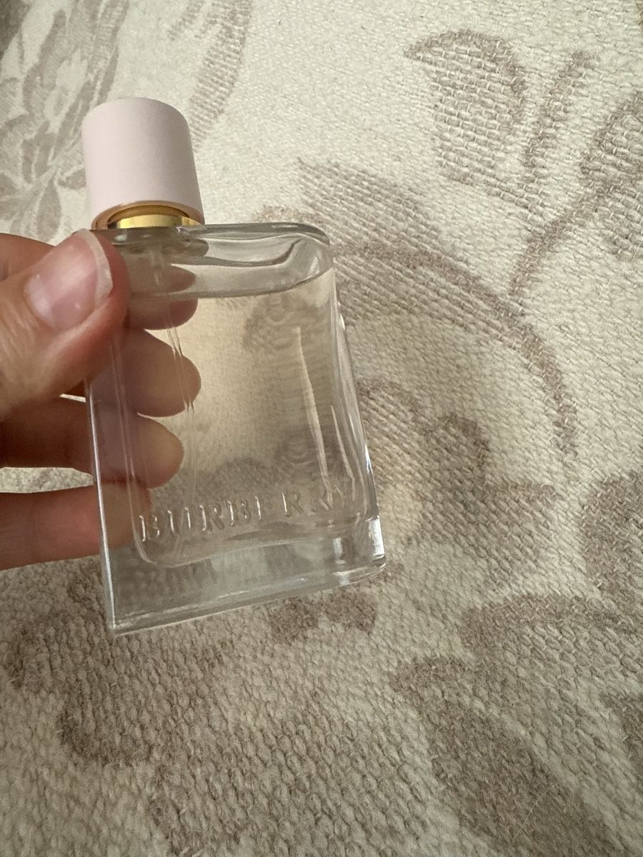 Burberry Profumi & Eau de Toilette: Burberry Her Eau de Parfum 30ml, Barely Used, Bargain! – Usato da Zürich venduto da wil_2sm9 5