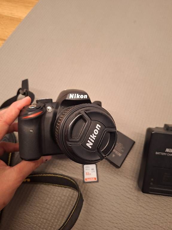 Fotocamera: Nikon D3200 Spiegelreflexkamera – Usato da Wil SG venduto da kre_2w2t 1