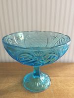 Coupe ancienne en verre bleu de Portieux
