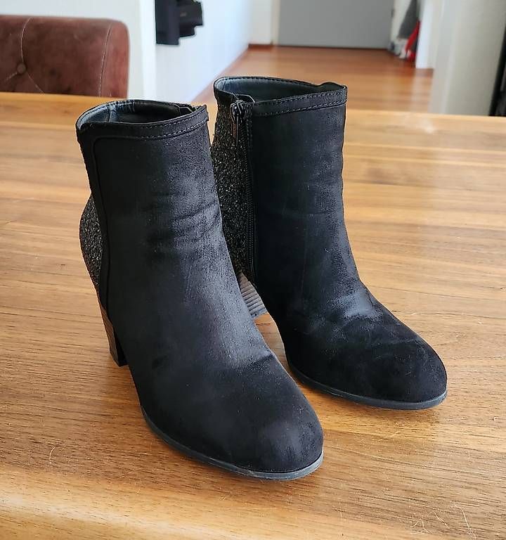 Damenschuhe: Schöne schwarze Boots Gr. 38 – Gebraucht aus Obernau von bet_pr55 2