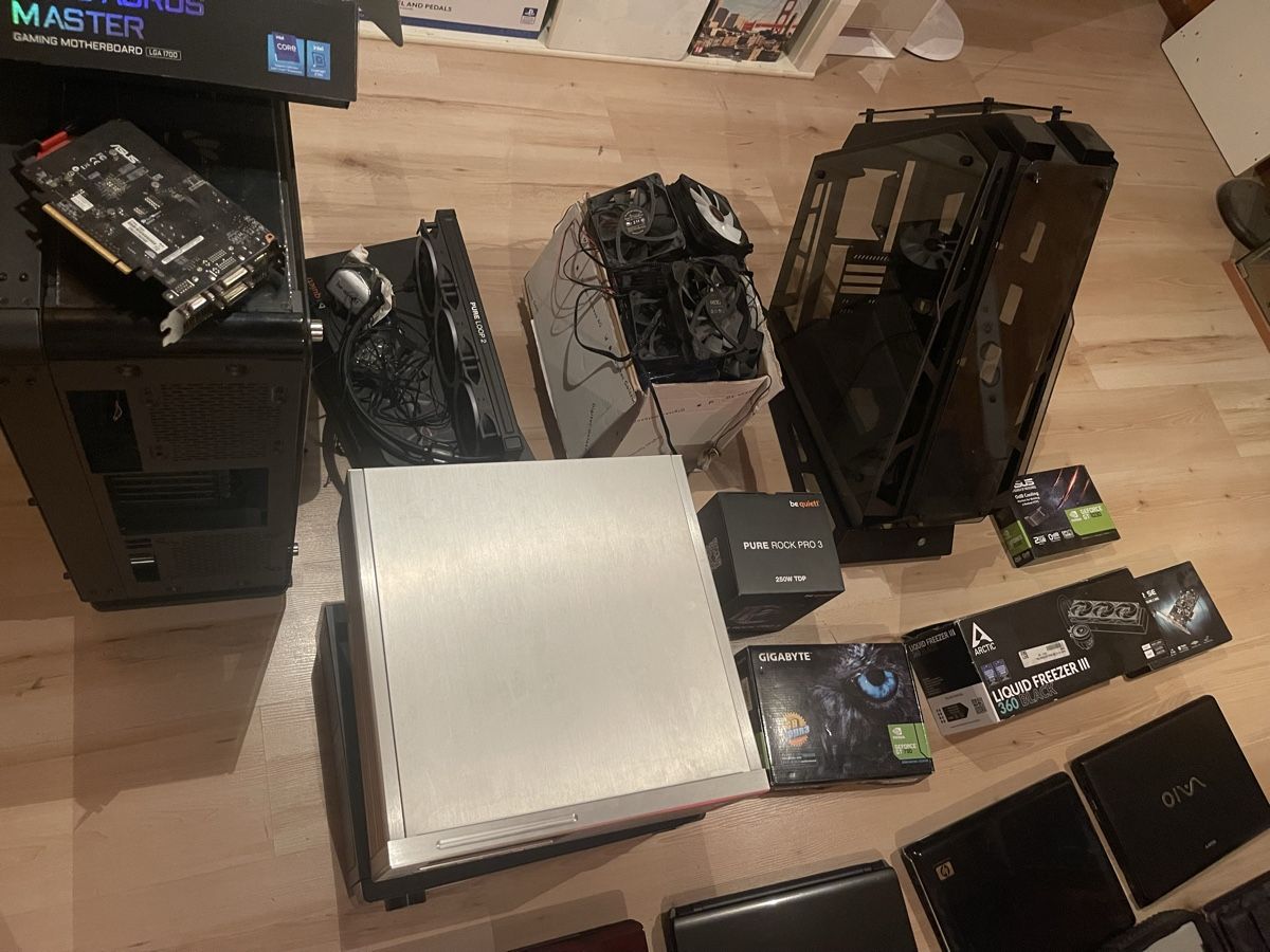 PC: Diverse Pc Komponente und Notebooks  – Usato da Edlibach venduto da sonypower89 2