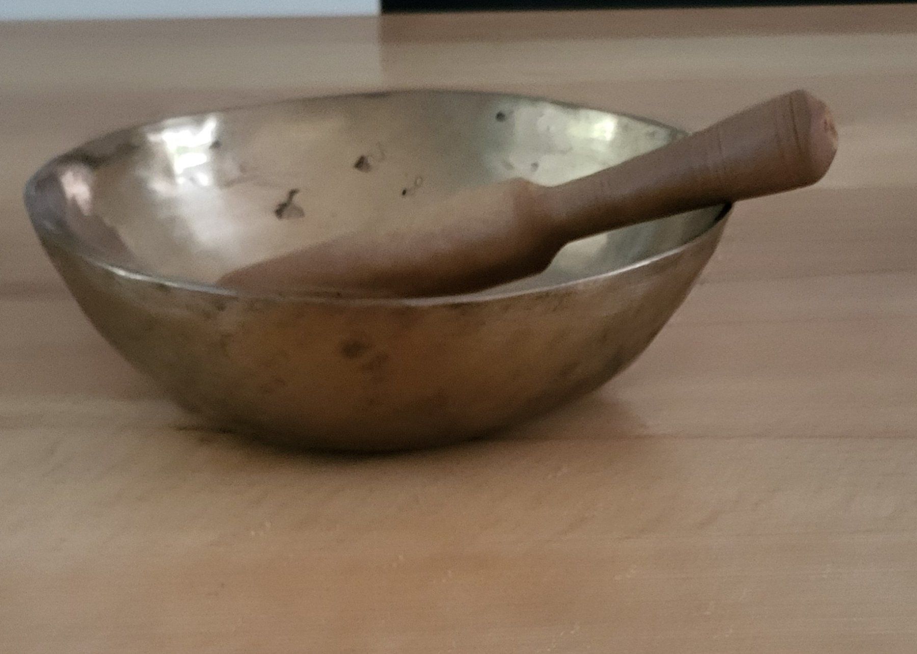 Strumenti musicali: Handgefertigte Klangschale aus Nepal – Usato da Luzern venduto da sibi011