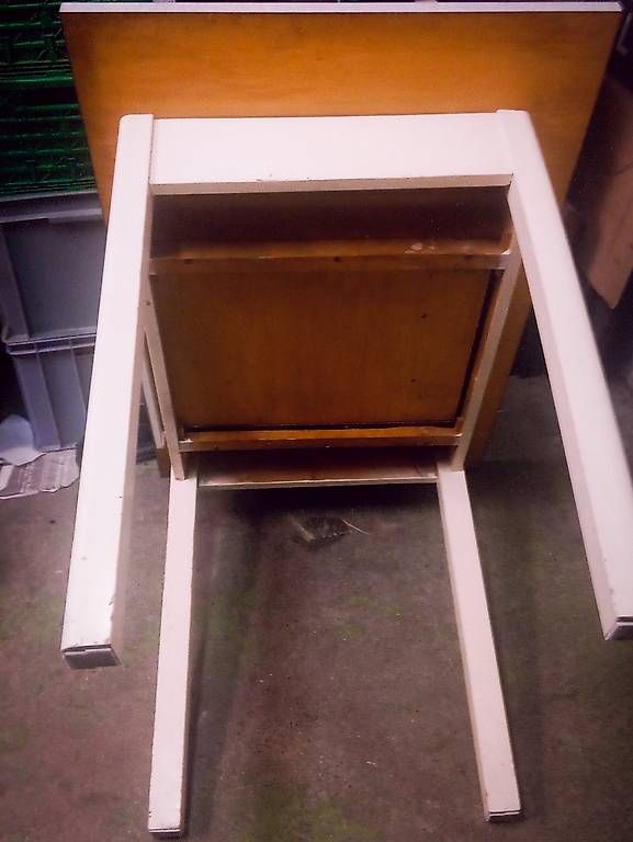Tische: Küchentisch Swiss Industrie Design – Gebraucht aus Basel von Petergunn 3