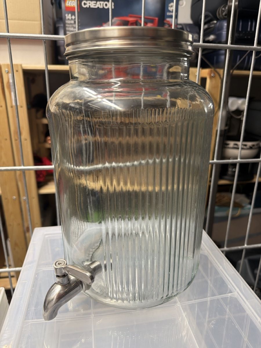 Ikea Gläser: Glas-Getränkespender mit Hahn – Gebraucht aus Luzern von Weekend 1