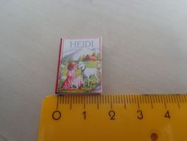 Märchenbuch Heidi 1:12 für das Puppenhaus