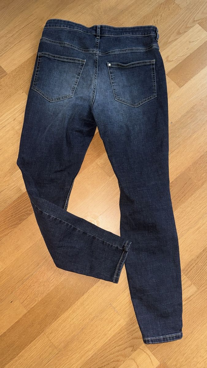 H&M Jeans: Jeans Jeggings H&M, M – Usato da Gümligen venduto da morticiaaddams 2