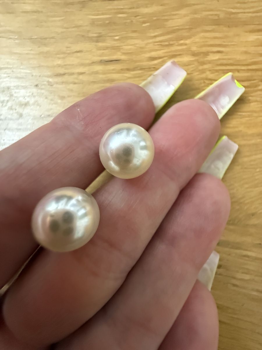 Ohrringe & -stecker: Ohrstecker Perlen Weiss Damen neuwertig – Gebraucht aus Richterswil von cobruetsch 1