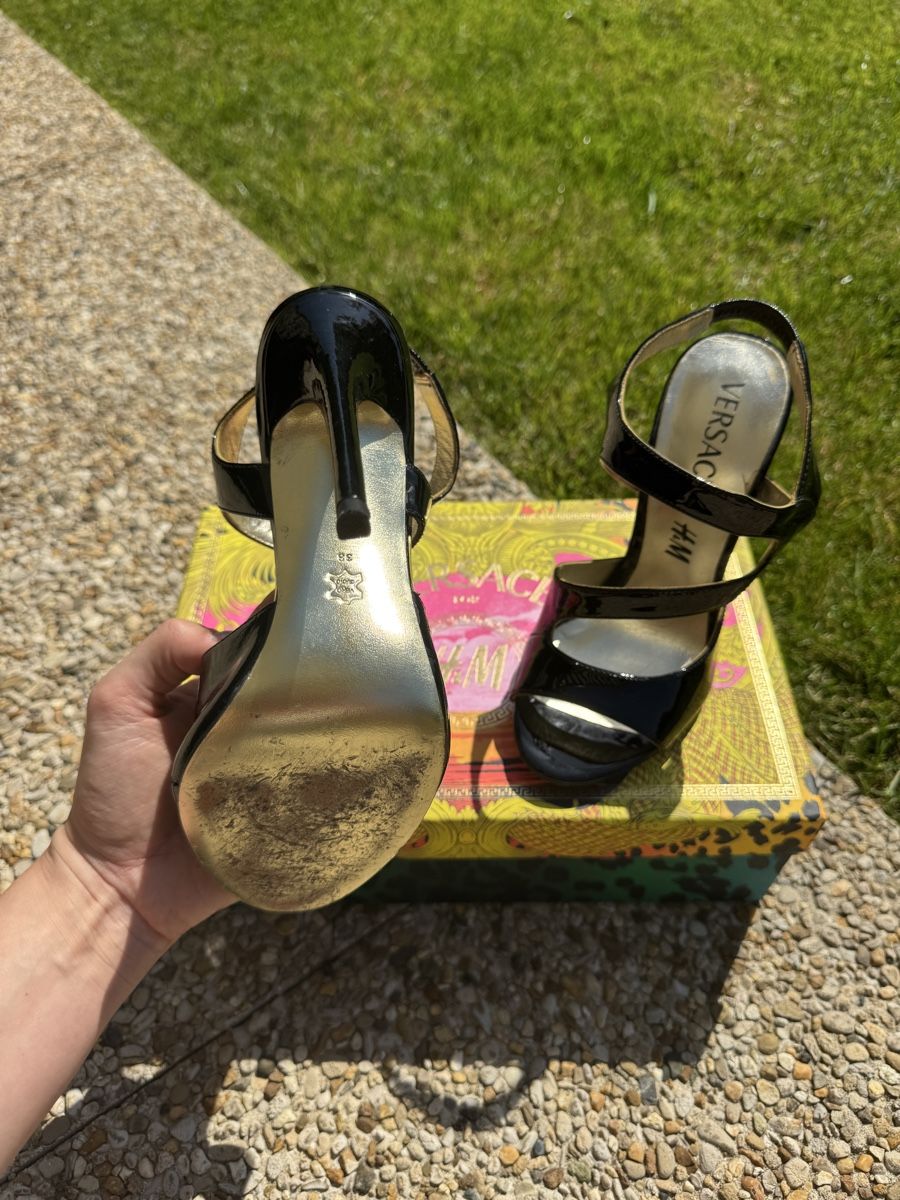 Versace Scarpe da donna: Versace for H&M Sandalen  – Usato da Murten venduto da lukasas007 3