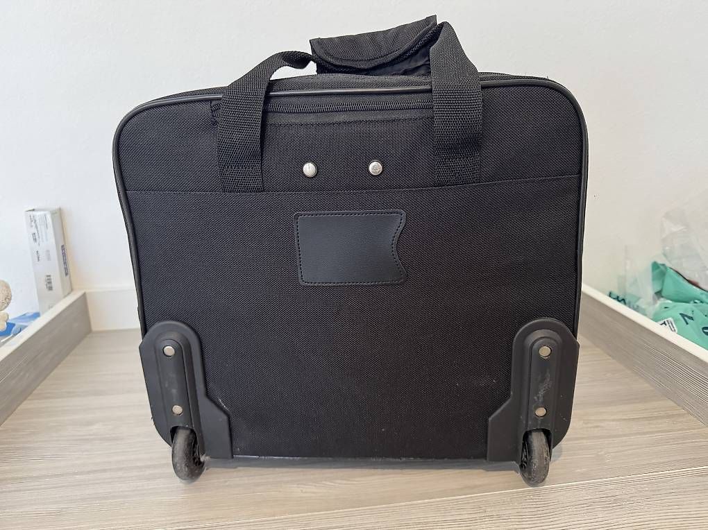 Valigie: Akten/Laptop Koffer – Usato da Thun venduto da dde_blr9 1