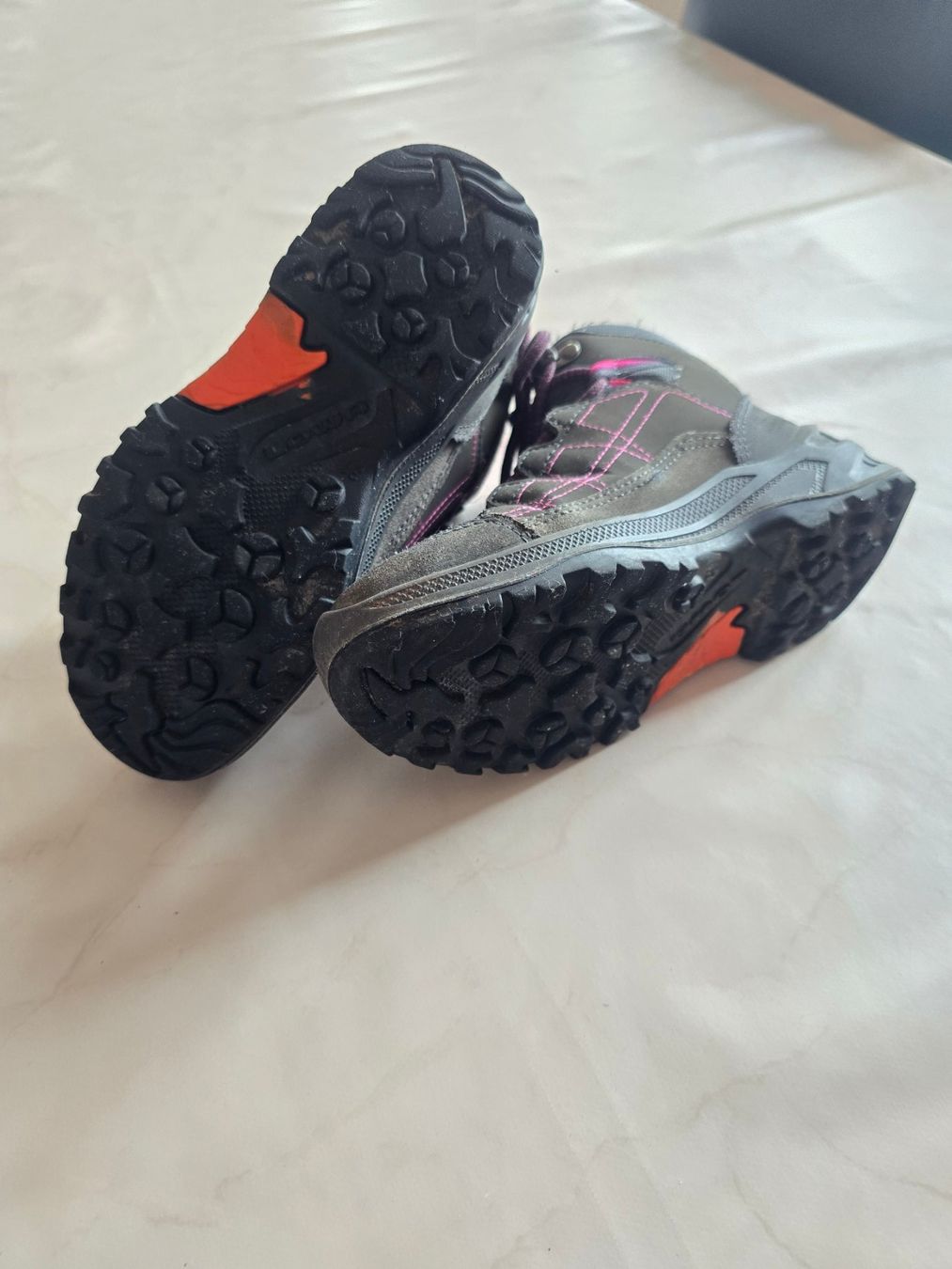Lowa Scarpe per ragazzi: Wanderschuhe Lowa Kinder Gr. 31 – Usato da Schmerikon venduto da hil_f99h 2
