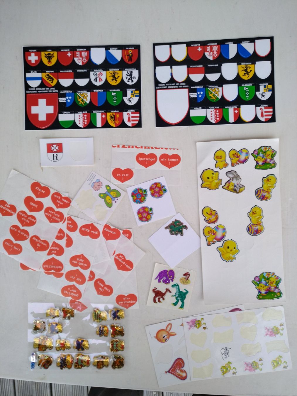Sticker: Diverse unvollständige Aufkleber – Usato da Bern venduto da TimonBimon