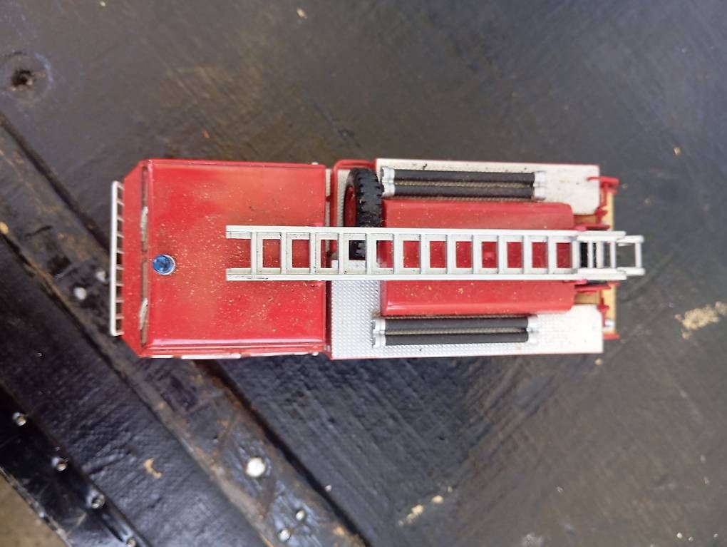 Modellini d'auto: Feuerwehr Berliet FF  6x6 – Usato da Basel venduto da Petergunn 4