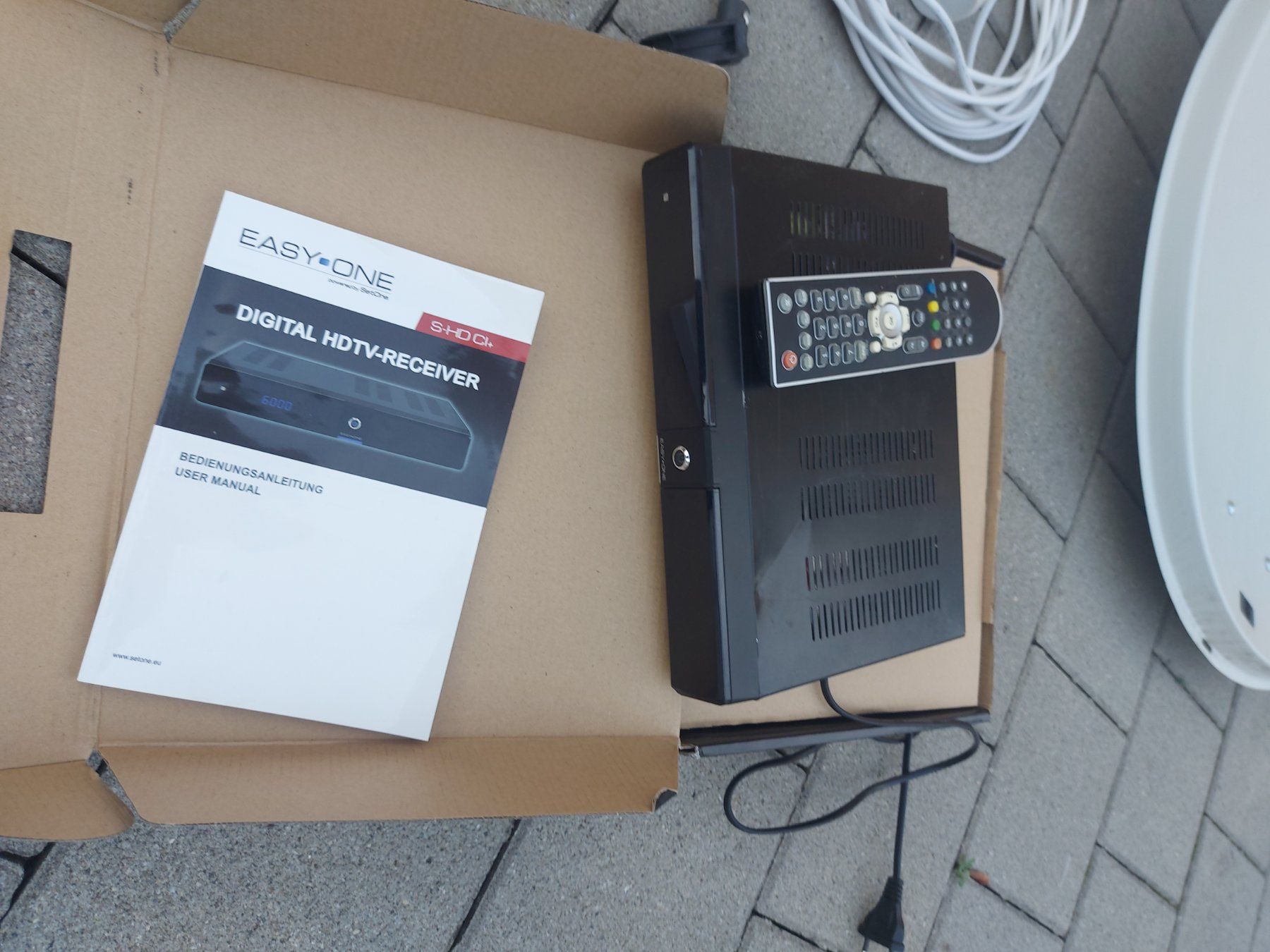 Parabola satellitare: Easy-One Digital Set 80cm - Komplette SAT Anlage – Usato da Rheinau venduto da profitronic.shop 6
