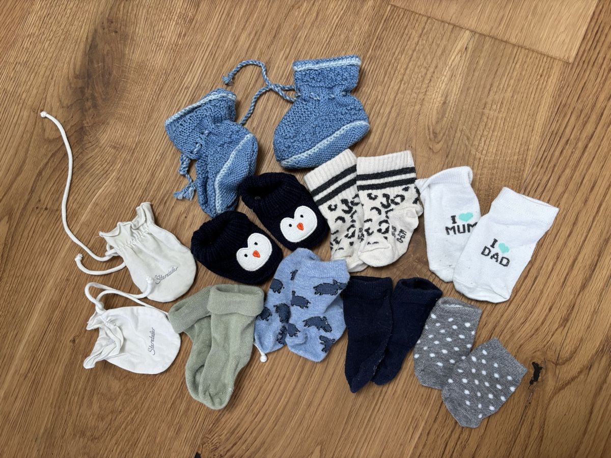 Calze per bambini: Babysocken & Babyhandschuhe – Usato da Oberönz venduto da pescita