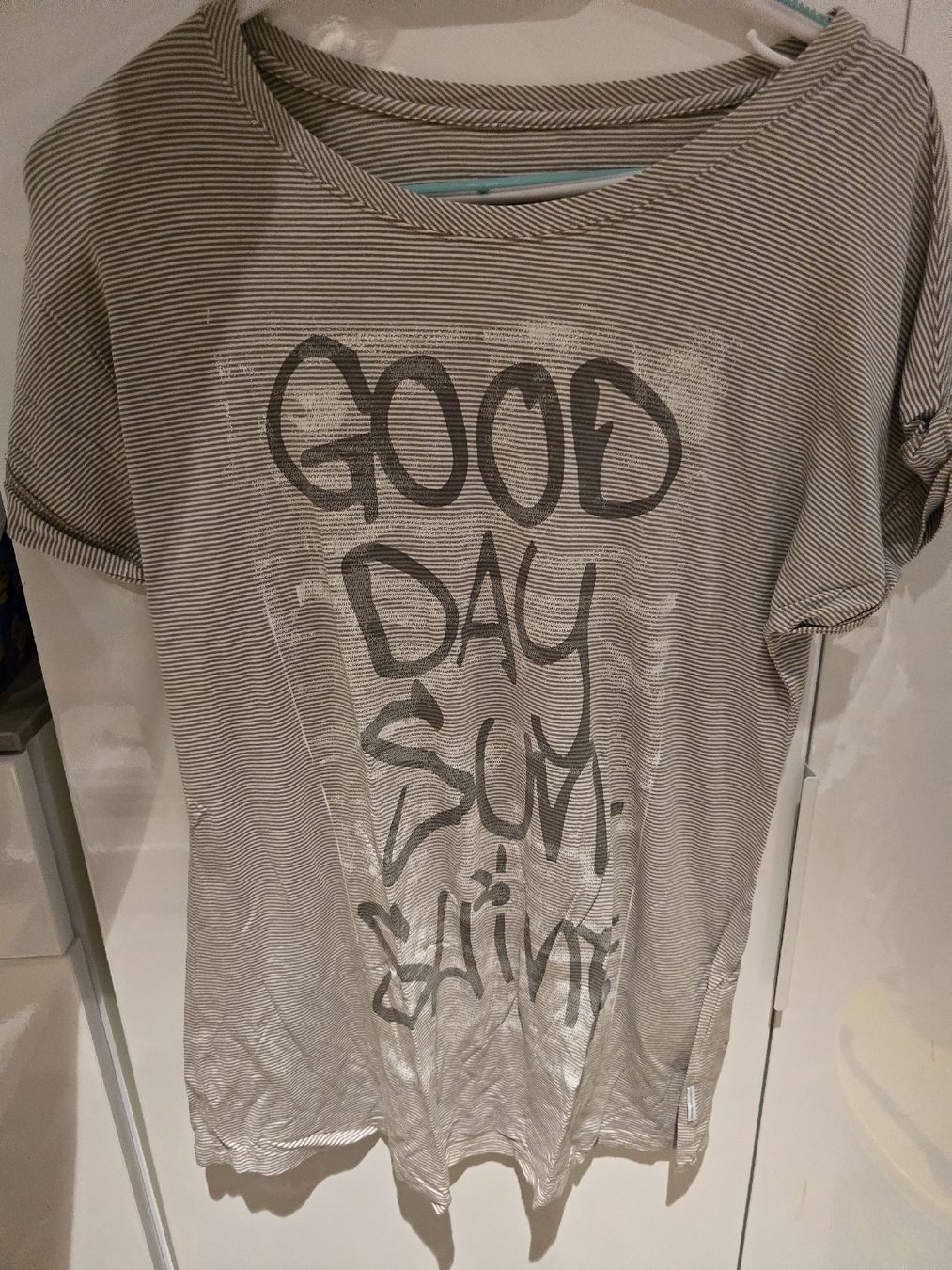 Marc Cain T-shirt: Marc Cain T-Shirt N5 – Nuovo (secondo la descrizione) da Berg TG venduto da lisboa.sky