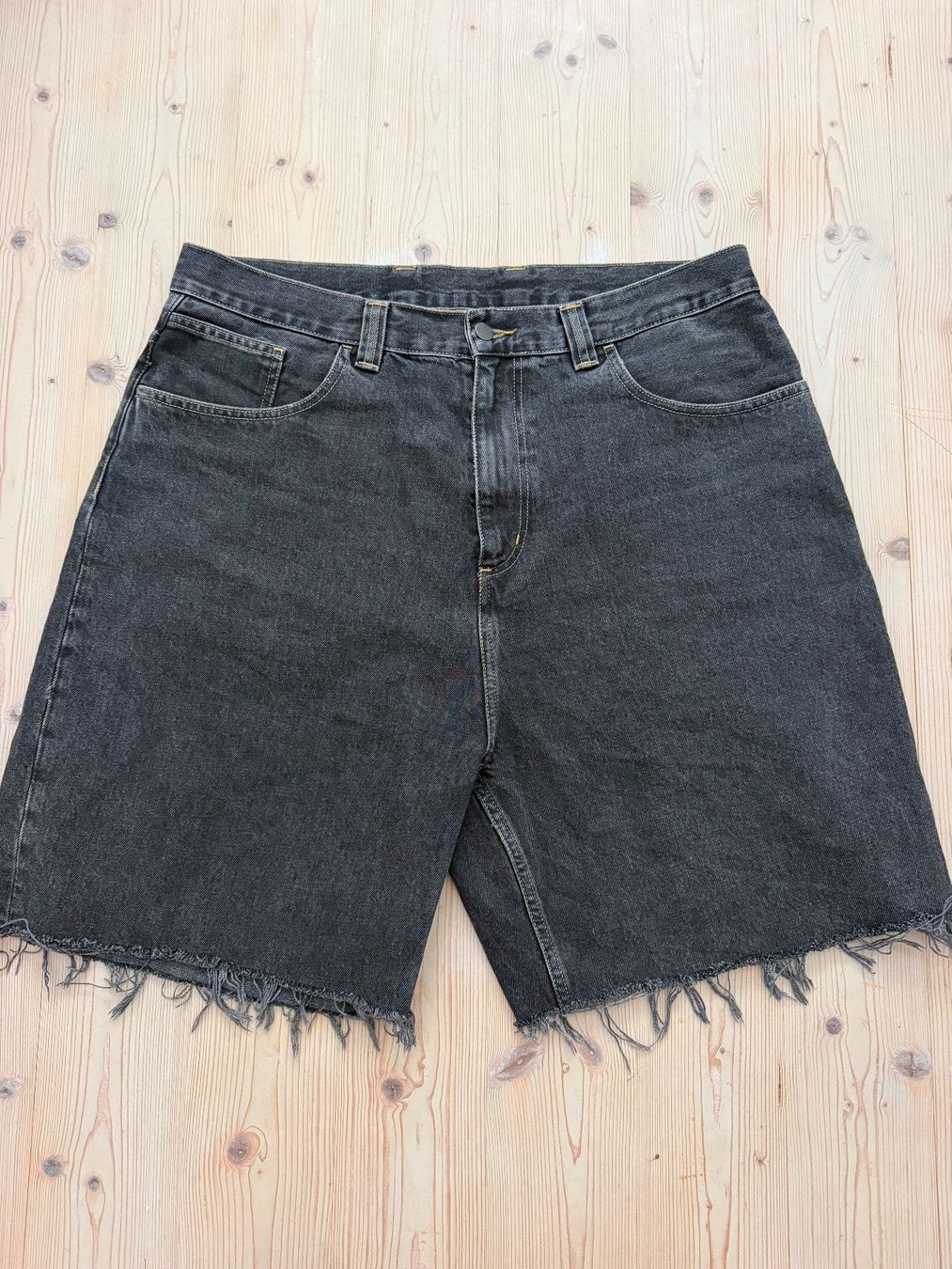 Carhartt Jeans: Brandon Short Carhartt (size L) – D'occasion à Delémont par noe_2dvd
