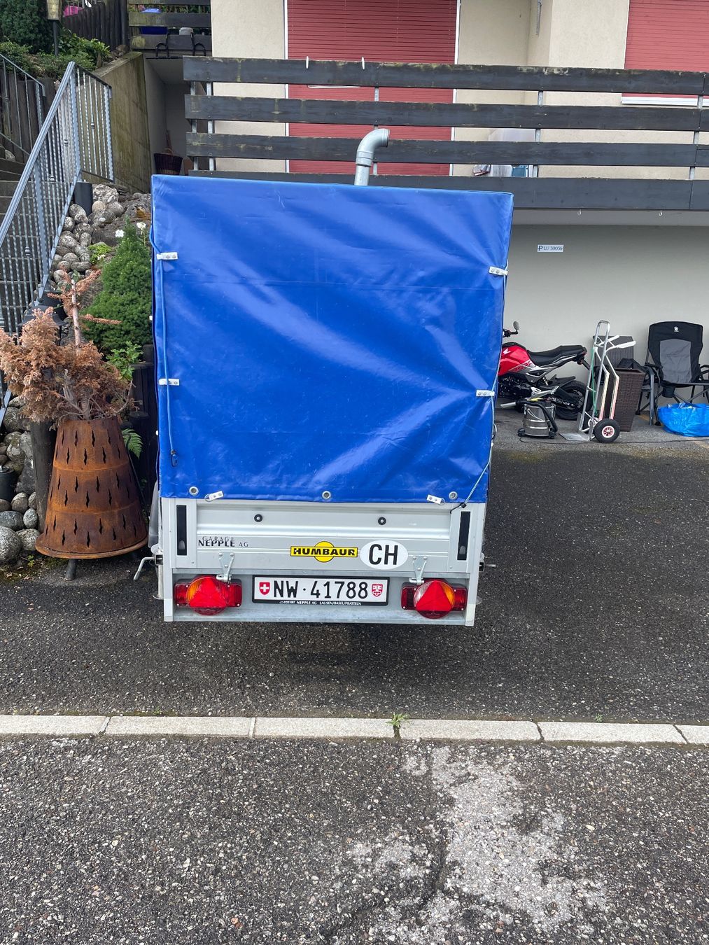 Humbaur Rimorchi: PKW Anhänger – Usato da Emmetten venduto da Ciopy 1