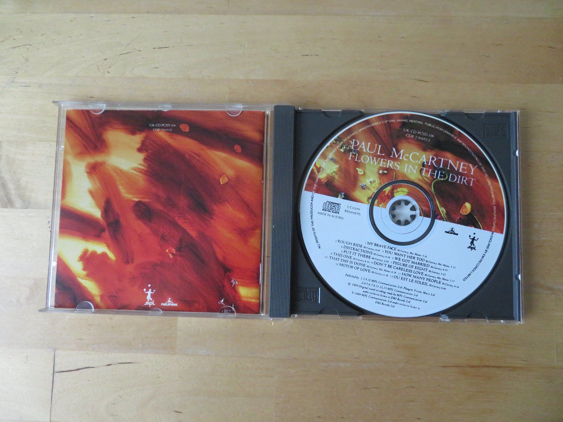 CDs: PAUL McCARTNEY "Flowers in the dirt" – Gebraucht aus zürich von Goldimmund 1
