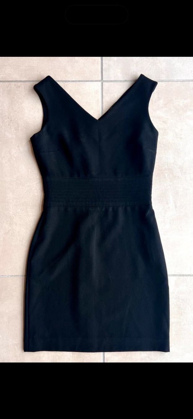 Maje Robes: Maje schwarzes Kleid T1 – Neuf (Voir description) à St. Gallen par maryloewe 1