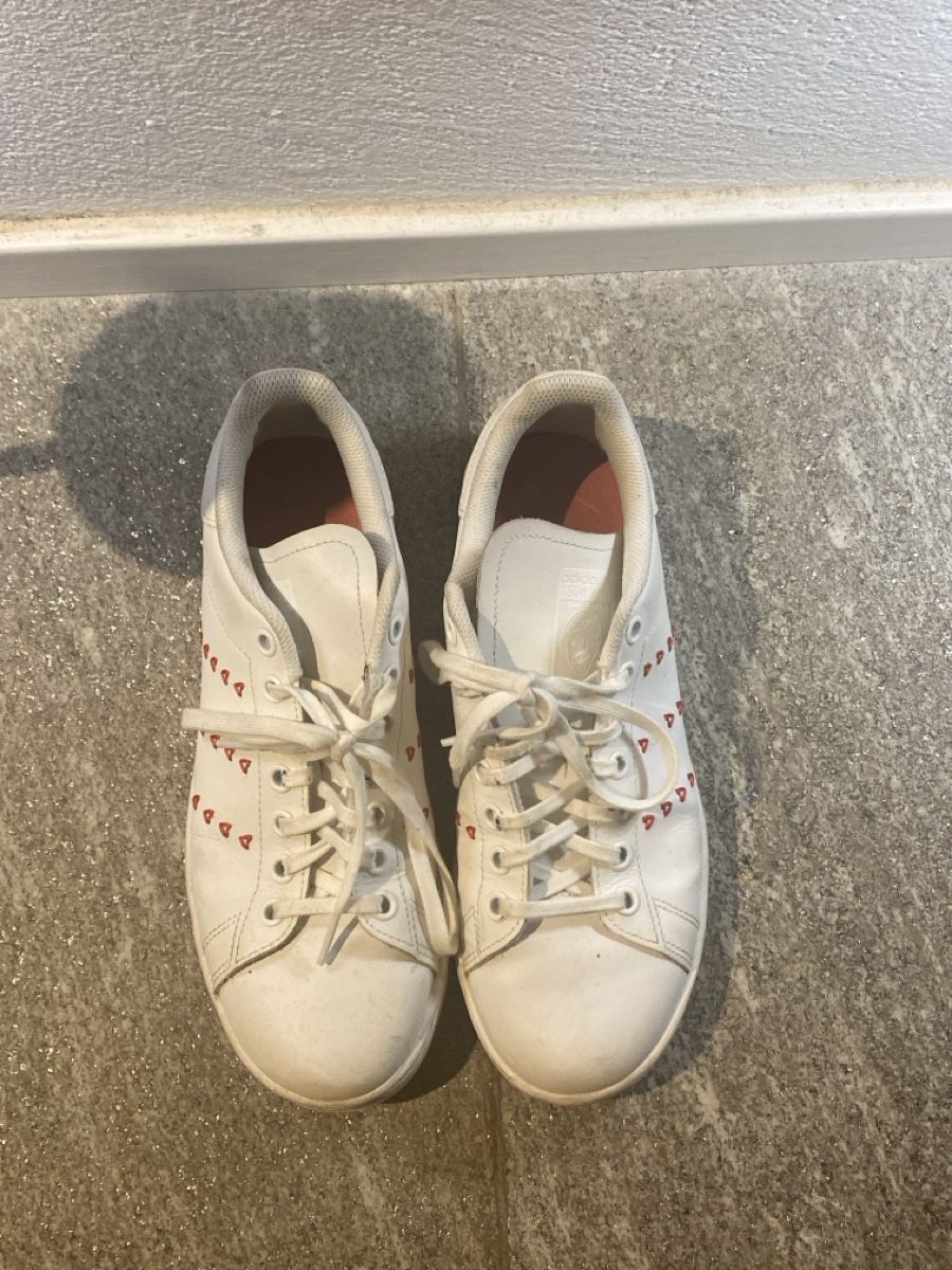 Adidas Chaussures femmes: Stan smith – D'occasion à Davesco-Soragno par Chichijango