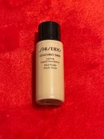 Shiseido Mini Synchro Skin Lasting Liquid Foundation