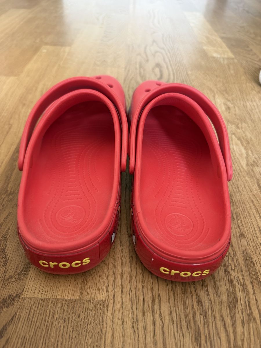 Chaussures hommes: Crocs Lightning McQueen Grösse Brand neu – Neuf (Voir description) à Bassersdorf par Joe_56lh 3